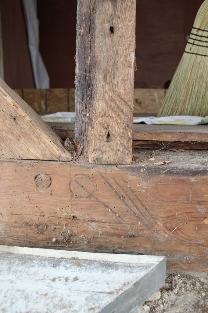 Marriage marks in stud and sill Marriage marks in stud and sill