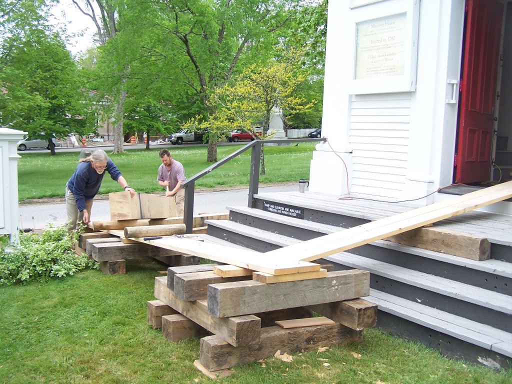 Rolling bed timber into building Rolling bed timber into building
